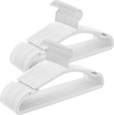 Produktbild von Famanu Kleiderbügel Set – 50 Stück – 43 x 21 cm – Samt – Antirutsch – Breite Schulterkerben – Hosenstange – 360° drehbare Haken – Platzsparend –