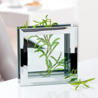 Imagen del producto de Gilde Vase, quadratisch, Glas, Spiegelglas, klar, silberfarben, VE 4 Höhe: 12.00 cm Breite: 12.00 cm Tiefe: 3.20cm 45625