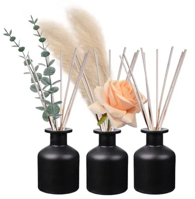Produktbild von Set mit 3 Diffusorflaschen aus Glas mit 28 Duftstäbchen – 150 ml