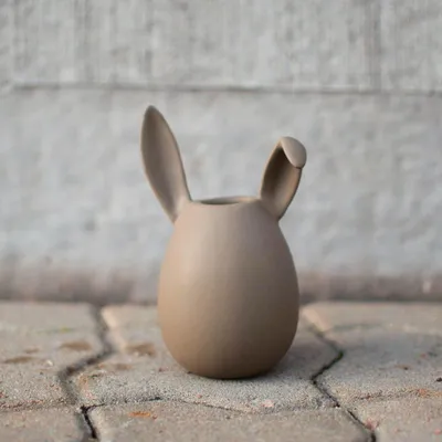 Produktbild von Kerzenhalter Rabbit aus Keramik, Staubfarben, 6,5 cm Durchmesser, 13 cm Höhe, für Ostern