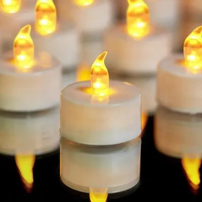 Produktbild von 100 Stück warme gelben LED-Dübellichtern ohne Parfüm unzerstörbar batteriebetrieben CR2032