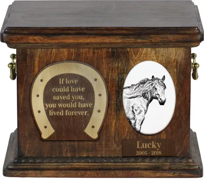 Produktbild von Baskisches Bergpferd - Eine Urne für die Asche eines Pferdes, eine Urne für ein Pferd mit Foto, personalisierte Tierasche-Box von Art-Dog.