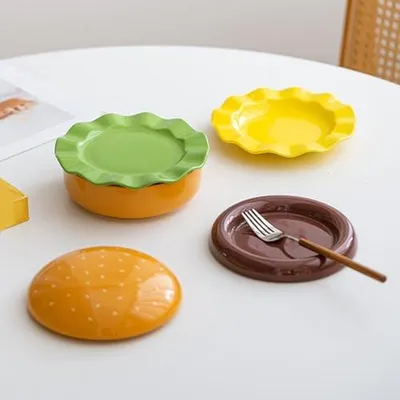 Produktbild von Stapelbares Teller-Set in Burgerform für Zuhause, Camping und Feiern