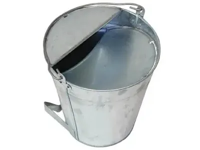 Obrázok produktu pre Napájačka s vedrom 12 l