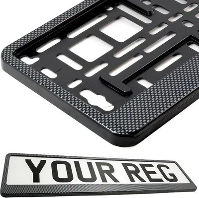 Produktbild von Famanu Kennzeichenhalter - Carbon-Look - Universelle Passform - 53 x 13 cm