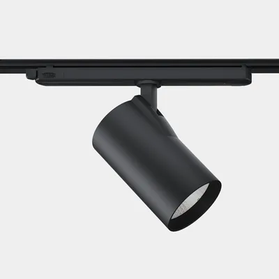 Immagine prodotto di Proiettore LED LedsC4, alimentazione tramite binario da 80mm, colore nero, finitura testurizzata. Illuminazione tecnica e decorativa per interni ed esterni, alta efficienza energetica, facile installazione