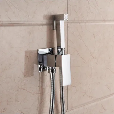 Immagine prodotto di Doccetta per WC e bidet - Miscelatore a parete - Acqua calda e fredda - Doccetta ad alta pressione - Ottone - Getto orizzontale - Cromo