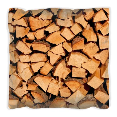 Produktbild von Wallario Premium Kissen, weiche Oberfläche, mit Motiv Holzstapel gehackt - Holzscheite für den Kamin, Größe: 40 x 40 cm, mit weißer Rückseite