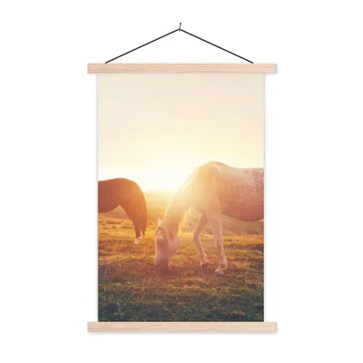 Produktbild von MuchoWow® Textilposter Pferde - Sonne - Tiere 60x90 cm mit holzfarbenen Rahmen - Textil