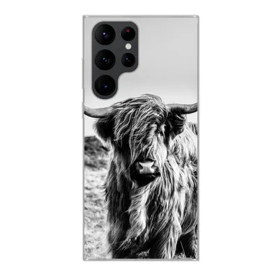 Produktbild von MuchoWow® Handyhülle Schutzhülle Hülle für Samsung Galaxy S22 Ultra Kuh - Schottischer Hochländer - Schwarz - Weiß - Tier - Natur - Wildtiere Silikon Softcase Handy Hülle - Abbildung