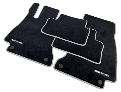 Immagine prodotto di Tappetini per Mercedes-Benz Classe E, modello W213, in velluto