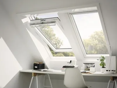 Zdjęcie produktu dla Okno obrotowe VELUX GGU 0070 Polyur. THERMO Alu PK08 (94 x 114 cm)