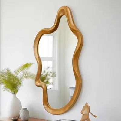 Obrázek produktu pro Nástěnné zrcadlo Milton & Oldbrook 53 x 81 cm Flen Holz