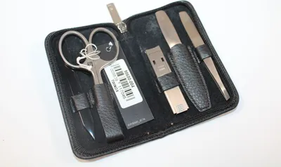 Produktbild von ZWILLING Maniküre und Pediküre Etui aus Yakleder mit Reißverschluss, Nagelpflege, 5-teilig, Premium, Schwarz
