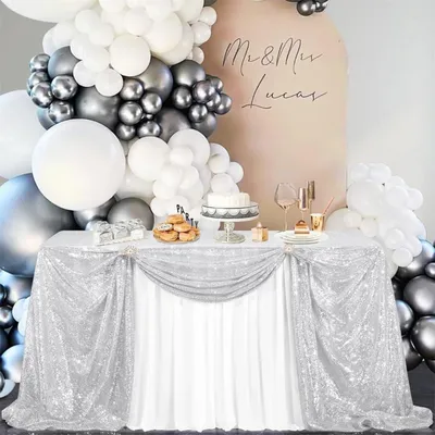 Obrázok produktu pre Strieborná obrus s trblietkami, 150x225 cm, obdĺžnikový tvar, dekorácia na párty