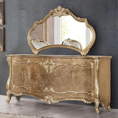 Produktbild von Casa Padrino Luxus Barock Möbel Set Antik Gold - 1 Barock Sideboard mit 4 Türen & 1 Barock Wandspiegel - Barock Möbel - Edel & Prunkvoll