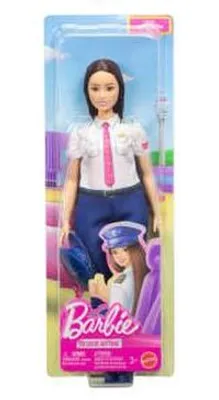 Produktbild von Barbie Karriere Pilotin-Modepuppe mit Zubehörteil, Modepuppe in abnehmbarer Uniform und abnehmbaren Schuhen mit Mütze, Modepuppe, Weiblich, 3 Jahr(e), Mädchen, 268,8 mm, Mehrfarbig