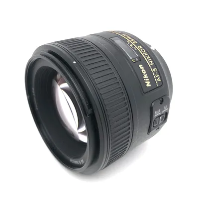 Produktbild von Nikon AF-S NIKKOR 85mm f/1.8G, Teleobjektiv, 9/9, Nikon F, Autofokus