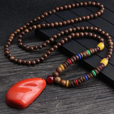 Immagine prodotto di Collana Alois in Legno con Ciondolo Colorato - Stile Etnico e Bohémien KP34076