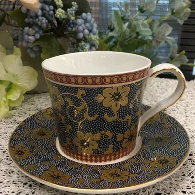 Produktbild von Porzellan Kaffee-/Tee-Tasse mit Untertasse 230ml, Porzellanbecher, Teeschale
