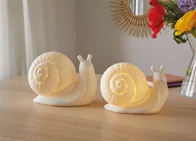 Produktbild von 2x Dekofigur "Schnecke" aus Porzellan, weiß, mit LED Beleuchtung, Leuchtdeko, Porzellanfigur, Dekoleuchte