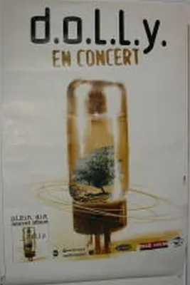 Obrázok produktu pre Dolly – Naživo – PLAGÁT – 80x120 cm