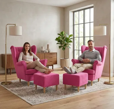 Produktbild von 2er-Set Ohrensessel DIANA Royal – Mit Hockern, Velours in Fuchsia, Family Meble, KI-generiertes Bild