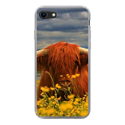 Produktbild von MuchoWow® Handyhülle Schutzhülle Hülle für iPhone 8 Schottischer Highlander - Tiere - Blumen Silikon Softcase Handy Hülle - Schutzhaube