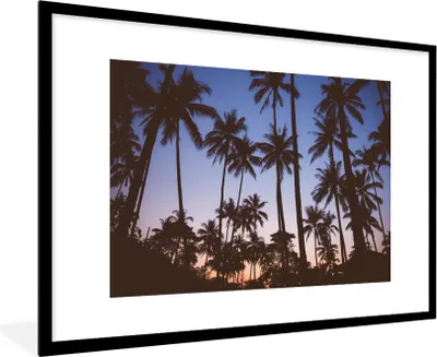 Produktbild von MuchoWow® Gerahmtes Poster Palme - Tropisch - Sommer - Himmel 90x60 cm - Poster mit Schwarzem Bilderrahmen Wandposter Rahmen Foto Bilder - Wanddekoration - Fotos