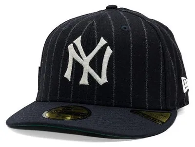 Obrázek produktu pro Kšiltovka New Era - MLB Moon Cooperstown 59FIFTY - NY Yankees - White And Navy Pinstripe