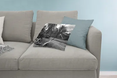 Produktbild von MuchoWow® Zierkissen Sofakissen Wohnzimmer Dekokissen 60x40 cm Palmen am Strand von Mo'orea in Schwarz und Weiß - Kopfkissen - Polster mit Foto