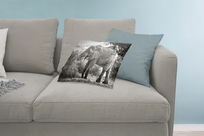 Produktbild von MuchoWow® Zierkissen Sofakissen Wohnzimmer Dekokissen 60x40 cm Elefant - Tiere - Bäume - Schwarz - Weiß - Kopfkissen - Polster mit Foto