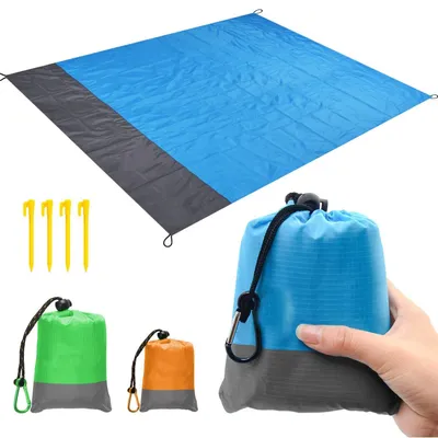 Produktbild von Kompakte Stranddecke für Camping und Picknicks, 57 x 79 cm
