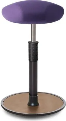 Produktbild von Sitz- Stehhocker Free Tall Triangel Gestrick Lila schwarz /Natur.
