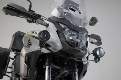 Produktbild von Scheinwerferhalterung SW-MOTECH schwarz für Honda CB500X Bj. 2018