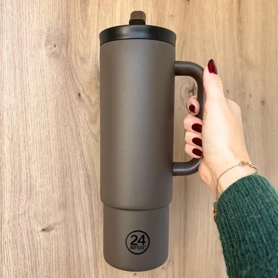 Image de Straw cup isotherme avec poignée Mocha 800 ml - 24 BOTTLES