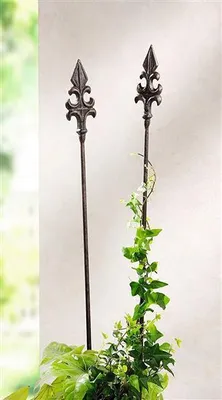 Produktbild von 2x Gartenstecker "Französische Lilie" aus Metall, 110 cm hoch, Antik Optik, Dekostecker, Gartendeko für Draußen