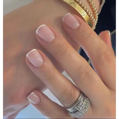 Produktbild von Künstliche Fingernägel Kurz Squoval Nude Weiß French Fake Nails mit Nagelkleber ABS 1-2 Wochen Haltbarkeit