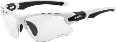 Produktbild von R2 Sonnenbrille CROWN AT078H | Fotochrom Sportbrille UV 400 weiß/schwarz