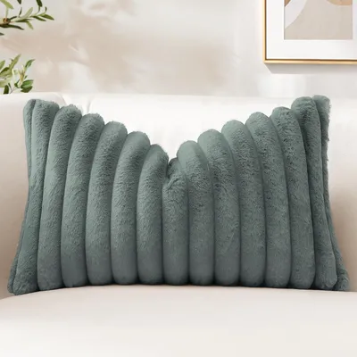 Produktbild von 1 Plüsch-Samtkissenbezug, weicher Dekokissenbezug aus Kunstfell für Sofa, flauschiger Kissenbezug für Schlaf- und Wohnzimmer (40x60cm, grau)