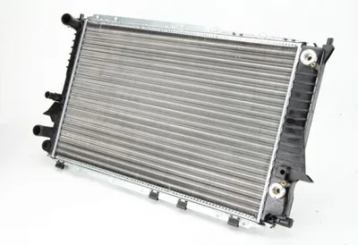 Obrázok produktu pre Chladič, chladenie motora THERMOTEC D7A016TT