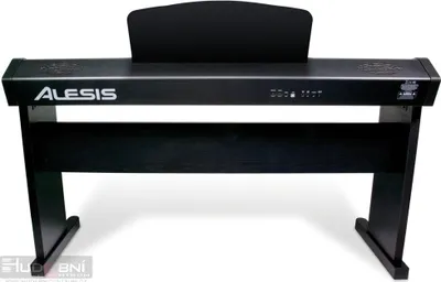 Image de Yamaha P-525 WH Blanc