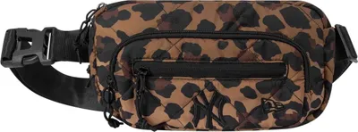 Zdjęcie produktu dla New Era Waist Bag 60758532 in LEOPARDO color size medium