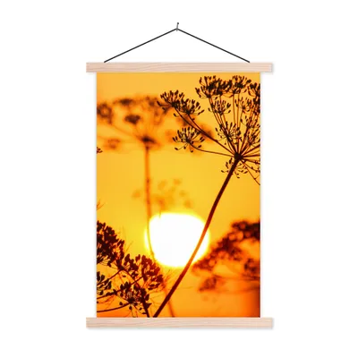 Produktbild von MuchoWow® Textilposter Pflanzen - Blumen - Sonnenuntergang - Orange 120x180 cm mit holzfarbenen Rahmen - Textil-Plakat