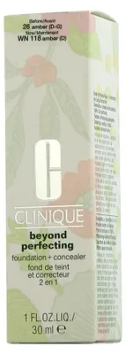 Produktbild von Clinique Beyond Perfecting Foundation + Concealer WN 118 Amber (D) 30 ml