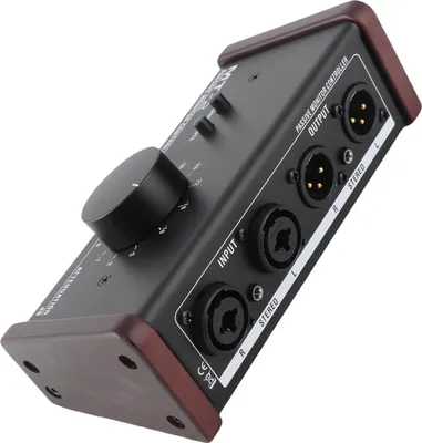 Zdjęcie produktu dla Pasywny kontroler monitorów Interfejs XLR i 3,5 mm Duże pokrętło głośności Kontrola wyciszenia Pasywny kontroler głośności stereo