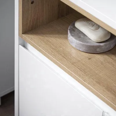 Productafbeelding van Badkamerkast - Smalle Wastafelonderkast - Met Deur En Compartimenten - Voor Kleine Badkamers - Wit