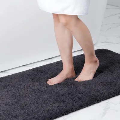 Obrázek produktu pro Omgoods - Protiskuzová koupelnová rohož, omyvatelná a měkká, 51 x 76 cm, tmavě šedá