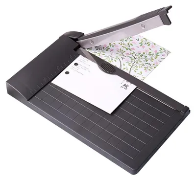 Produktbild von Tragbarer Mini-Papierschneider für kreative Projekte