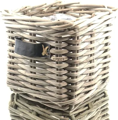 Produktbild von VAN DER LEEDEN Rattan Übertopf Grau quadratisch mit Folienauskleidung 50 x 50 cm
